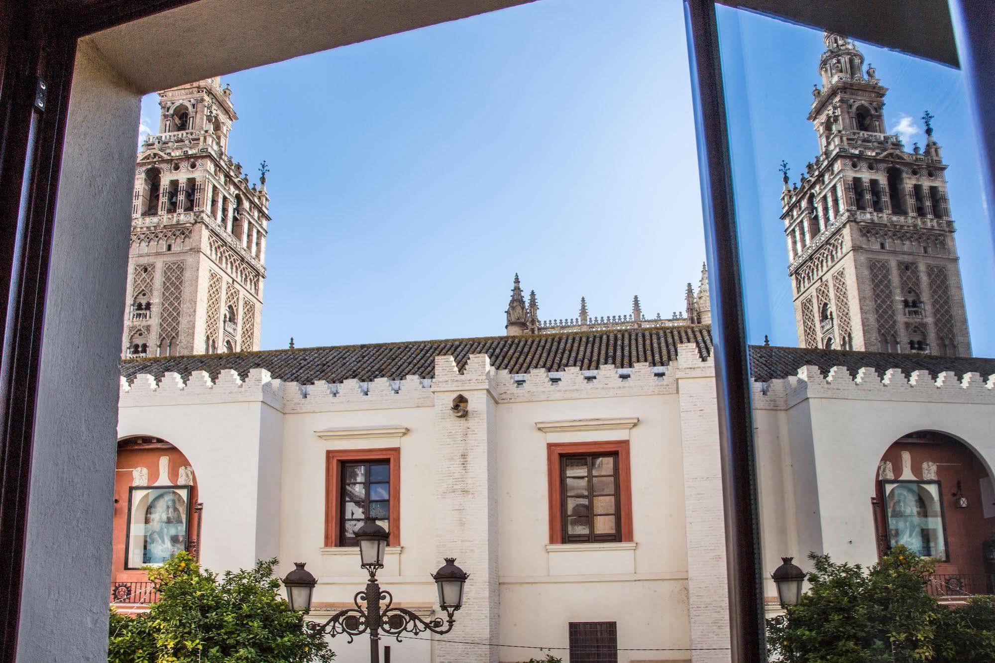 Puerta Catedral Apartments Sewilla Zewnętrze zdjęcie